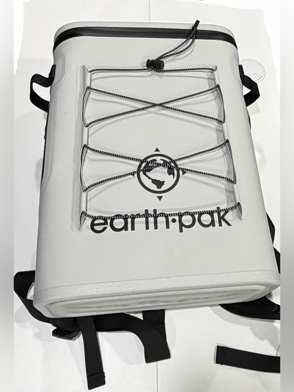 Earth Pak Loch Series 24-Can Cooler Backpack - Light Gray